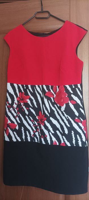 Rochie imprimeu floral rosu