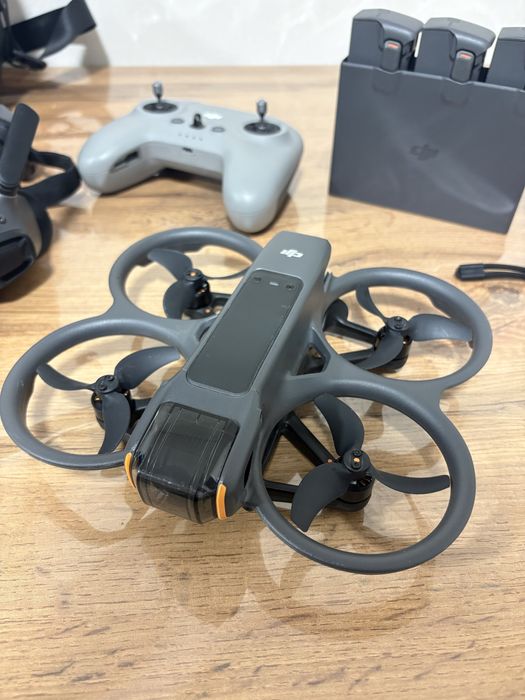 Дрон DJI Avata 2 Fly More Combo