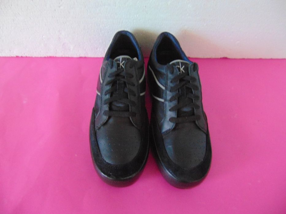 НОВИ Calvin Klein номер 42 Оригинални мъжки кецове