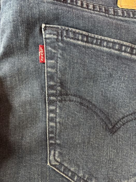 Blugi Levi Strauss
