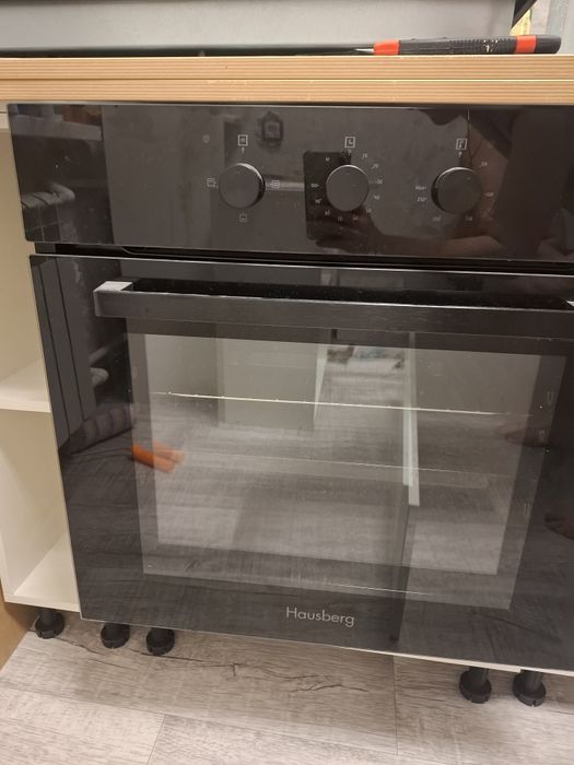 Продам новый духовый шкаф