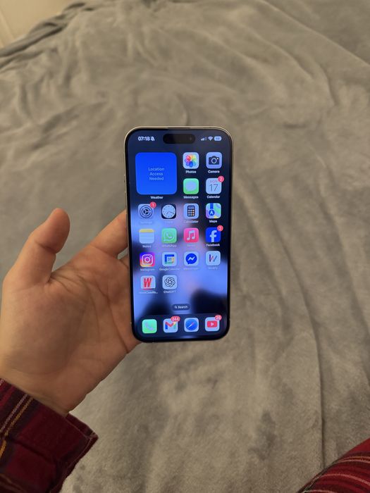 Iphone 15 pro white impecabil