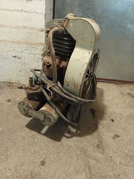 Воздушный компрессор