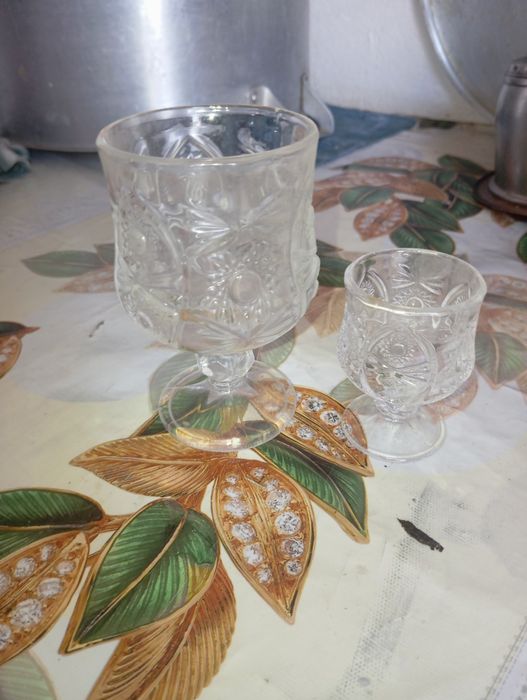 Стакандар сатылады