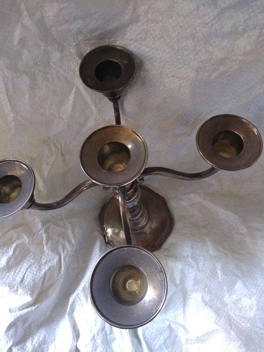 Красив стар свещник от бронз .