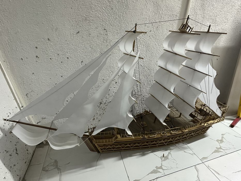 Срочно продам Коллекционный корабль