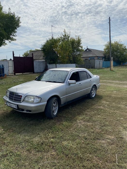Мерседес с 180 202 состаяние хорошый