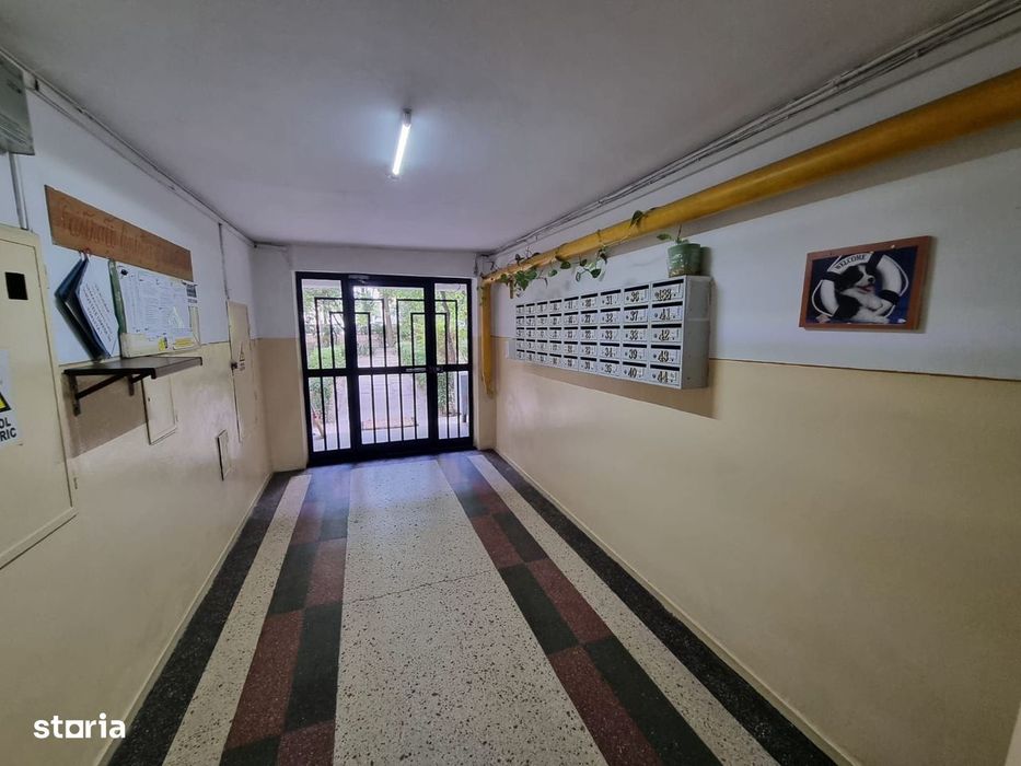 Gara mangaliei-apartament 2 camere decomandat 52 mp