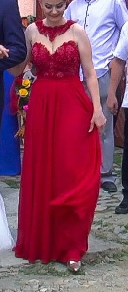 Vând rochița model unicat