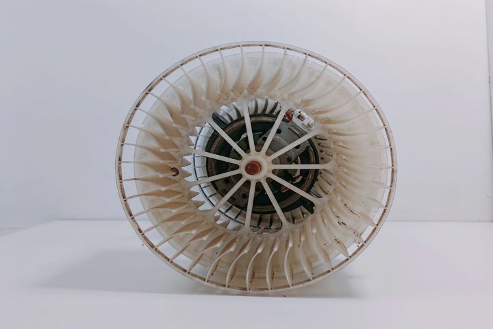 Ventilator habitaclu 7735000562 Mercedes-Benz Vito W639