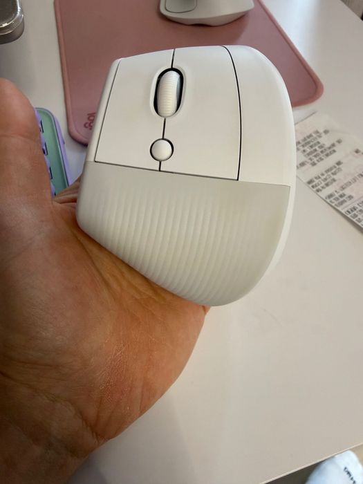 Мишка Logitech Lift for Mac