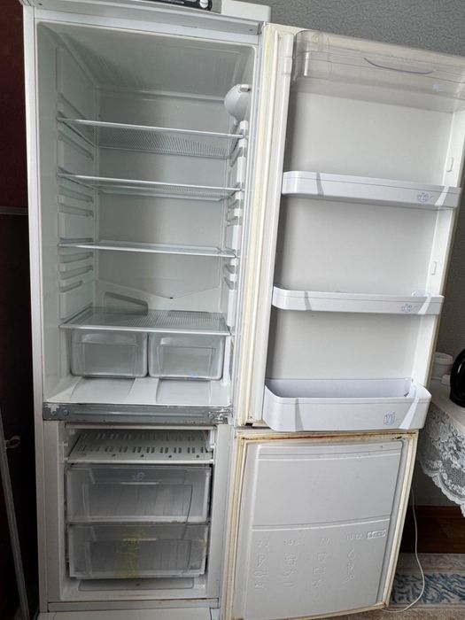 Продам холодильник