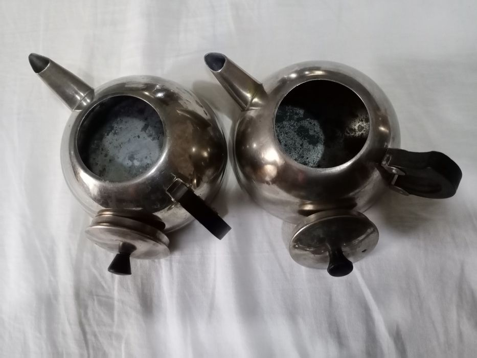 Чайники и ложки мельхиоровые,алюминиевый