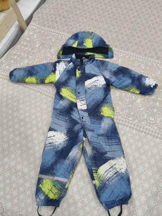 Продам зимний детский комбинезон