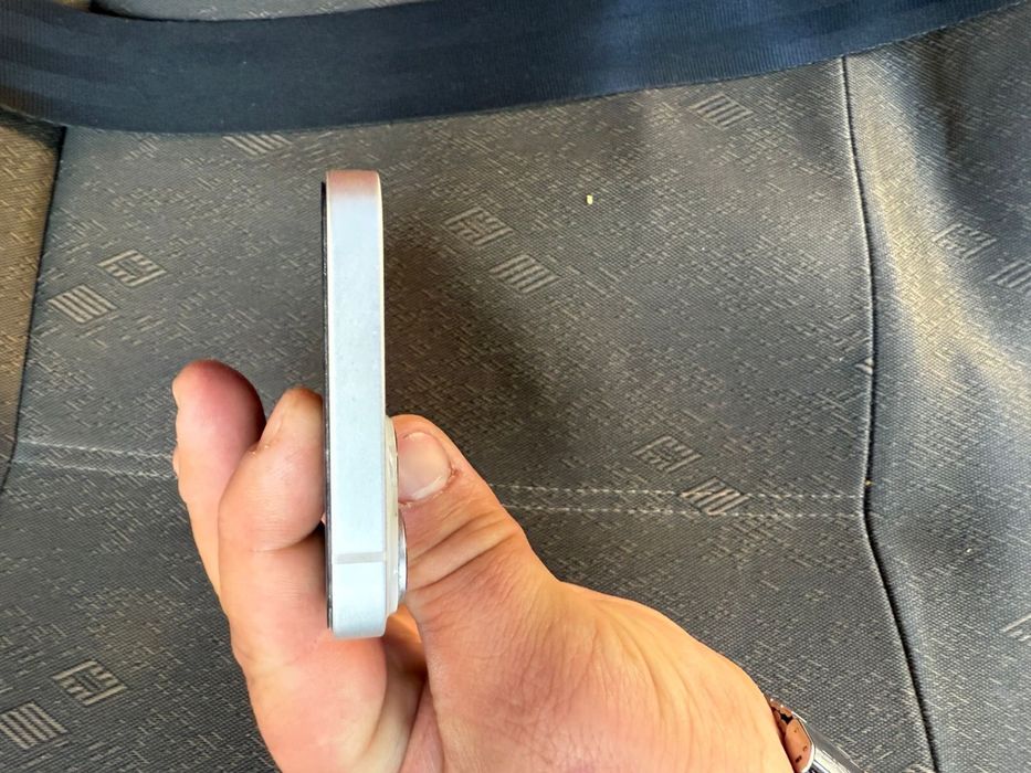 Айфон 14 с гарантии