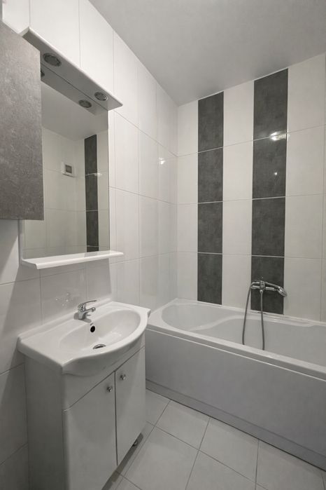 Inchiriez apartament Prima Nufaru