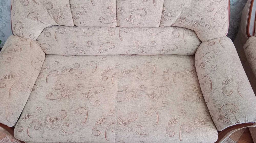 Тройка диван, 2хмест.диван и кресло б/у