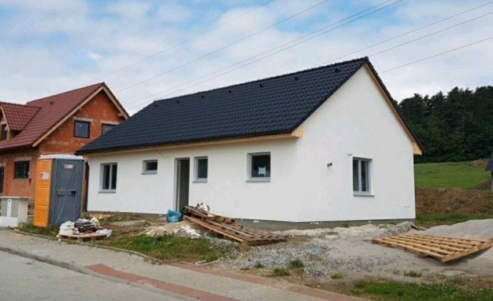 Case pe structura metalica