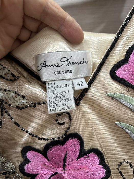 Продам нарядное платье.