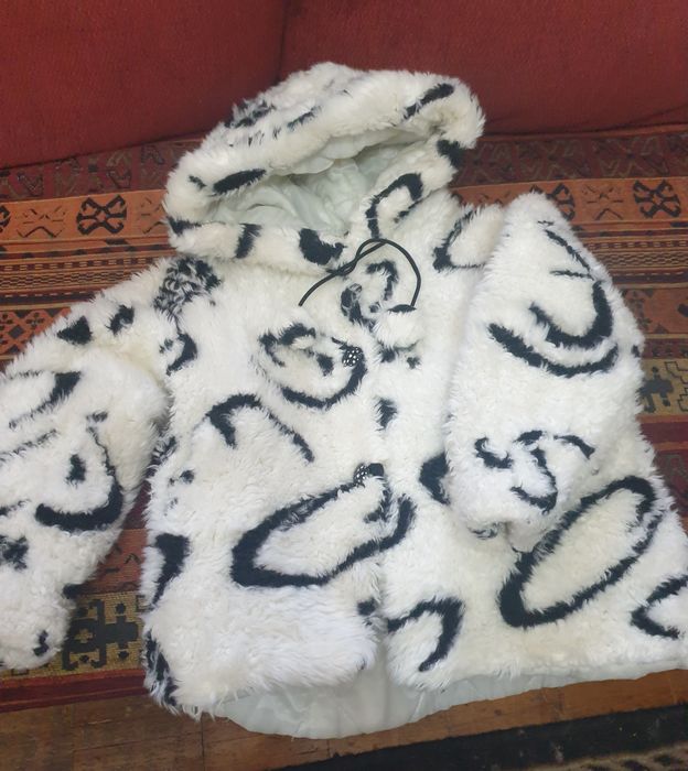 Шубка на девочку .