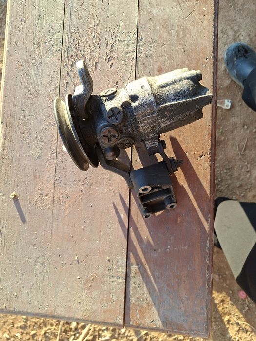 Ауди 100 2.3 запчасти