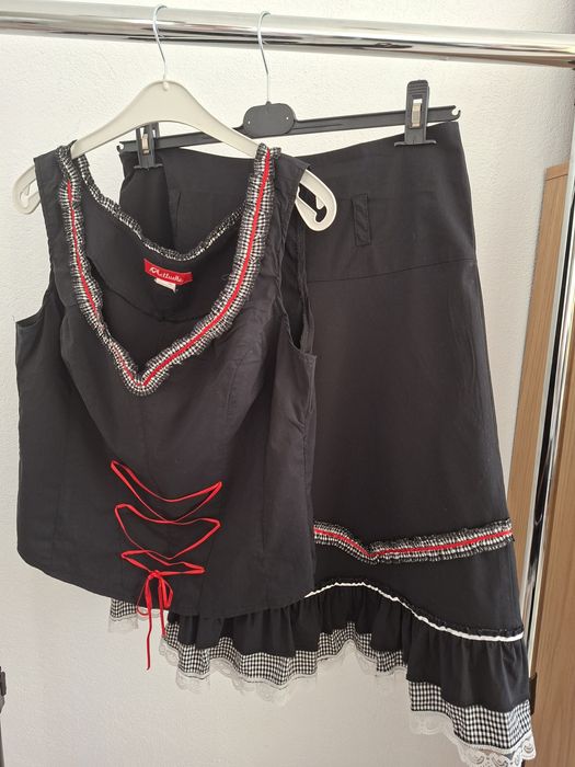 Set top și fustă stil tradițional