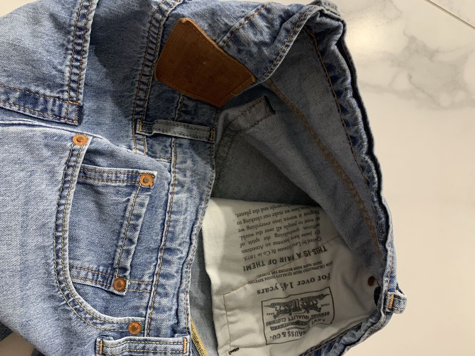 Оригинални мъжки дънки Levi’s,размер 32,модел 502