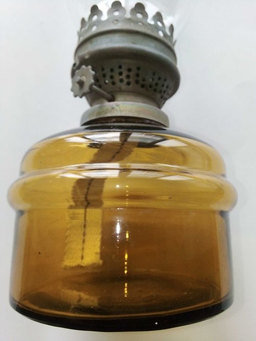 Две стари газени лампи, комплект със стъклата.