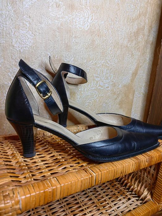 Дамски италиански обувки от естествена кожа, 39 номер, 25€