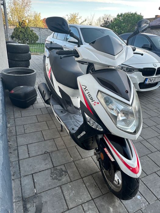 vand scuter 125
