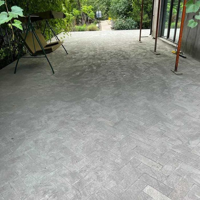 Гранит куртинский в наличии