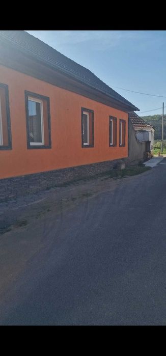 Proprietate cu 2 case în Agârbiciu