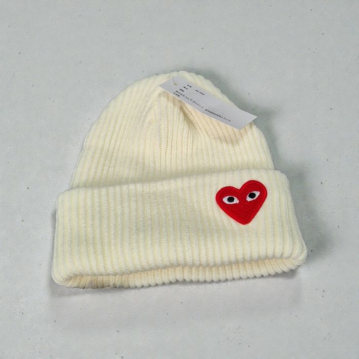 Caciula Comme des Garcons alba