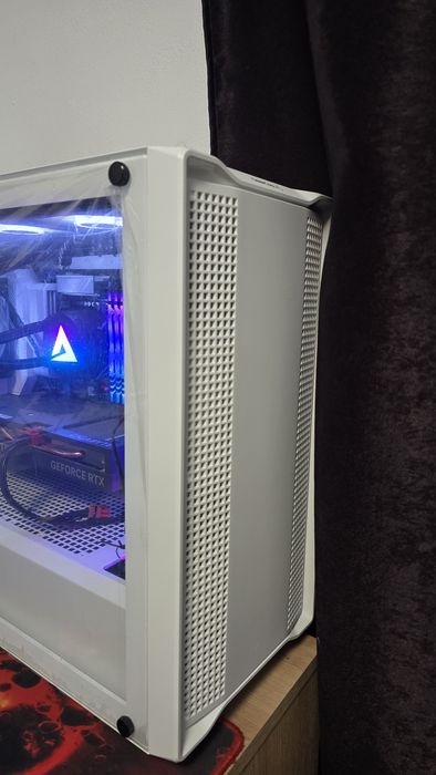 PC Gaming – i7 14700k• RTX 4060 8gb OC • 32GB Ram • 4TB