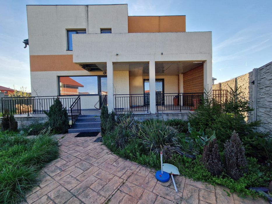 Închiriez vila la Sacalaz in cartier Europa - proprietar