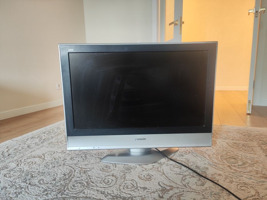 Panasonic TX-R32LM79