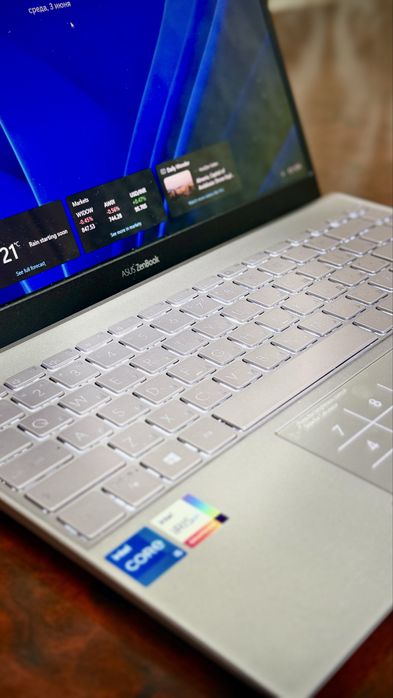 Ноутбук Asus Zenbook 13