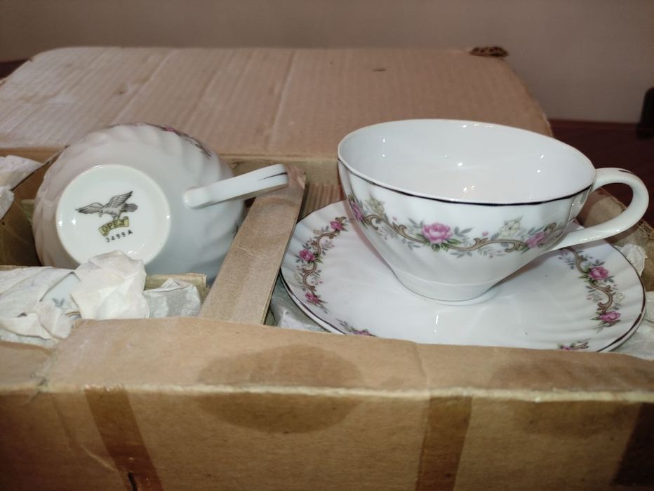 Чайный фарфоровый сервиз