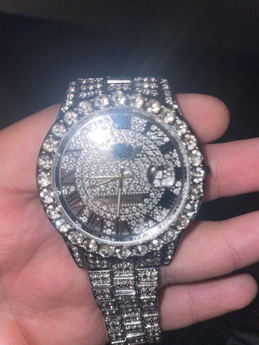 Наручные часы шикарные