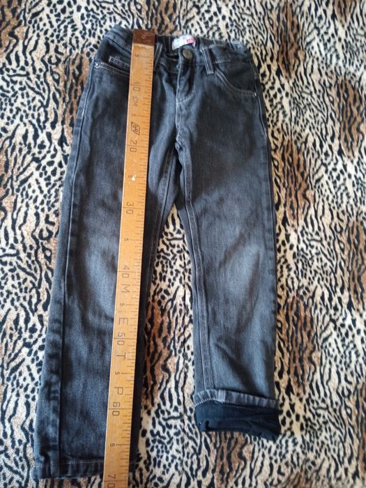 Джинсы на мальчика 5-7 лет