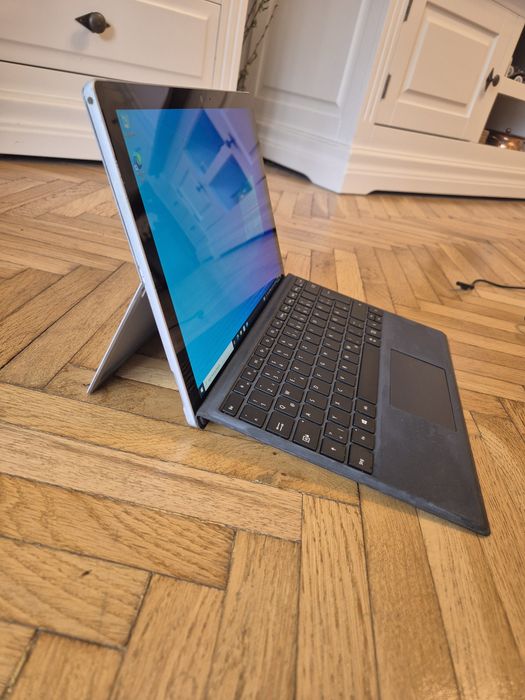 Laptop tableta touchscreen Microsoft surface pro