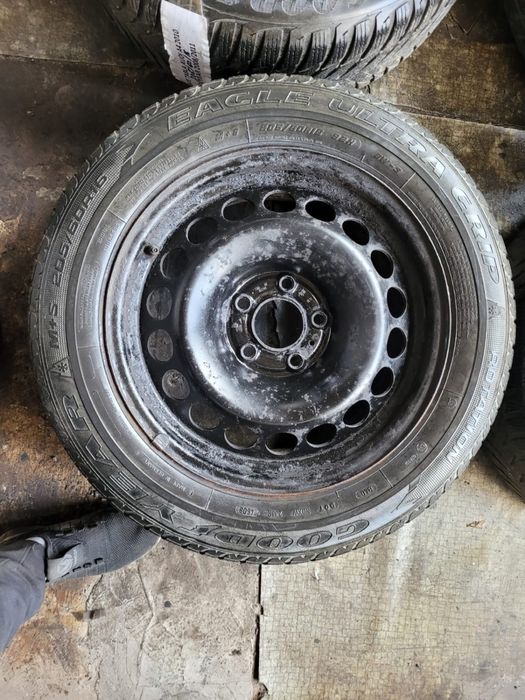 Jante tabla AUDI A4 R16/ Anvelope 205/60/16 M+S