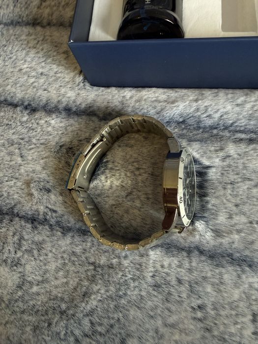 Set cu ceas si parfum Boss