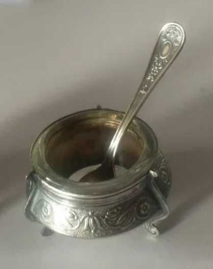 Стара Османска бронзова мелничка за черен пипер кафе мелница