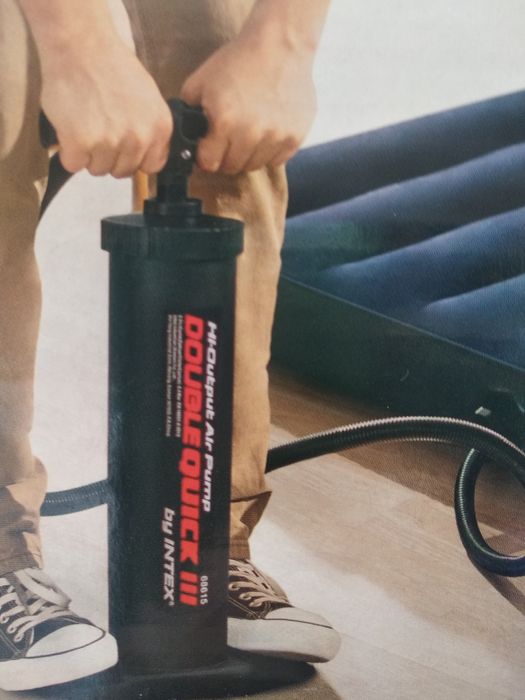 Насос Ручной самый большой высота-48 см. Intex