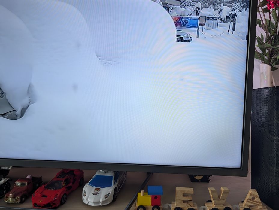 Philips 55PUS7303/12 – 55” 4K UHD Android TV + Ambilight