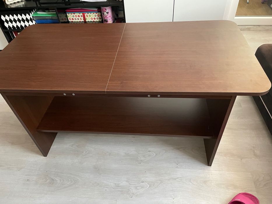 Разтегателна холна маса