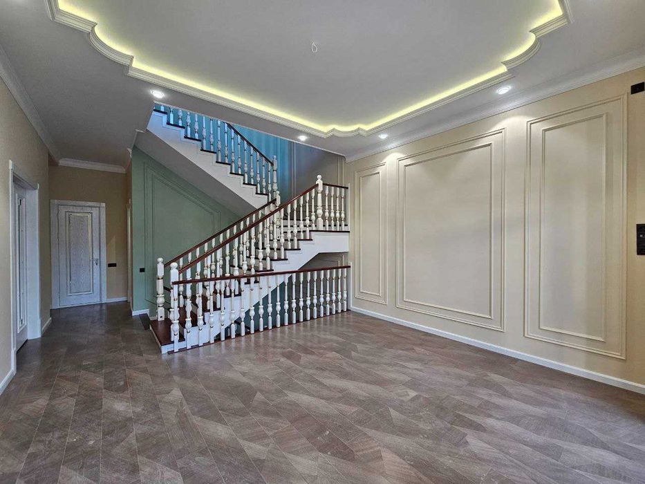 Сергели.Олчазор махалляси. 2 сотихда 7 хонали зор уй сотаман