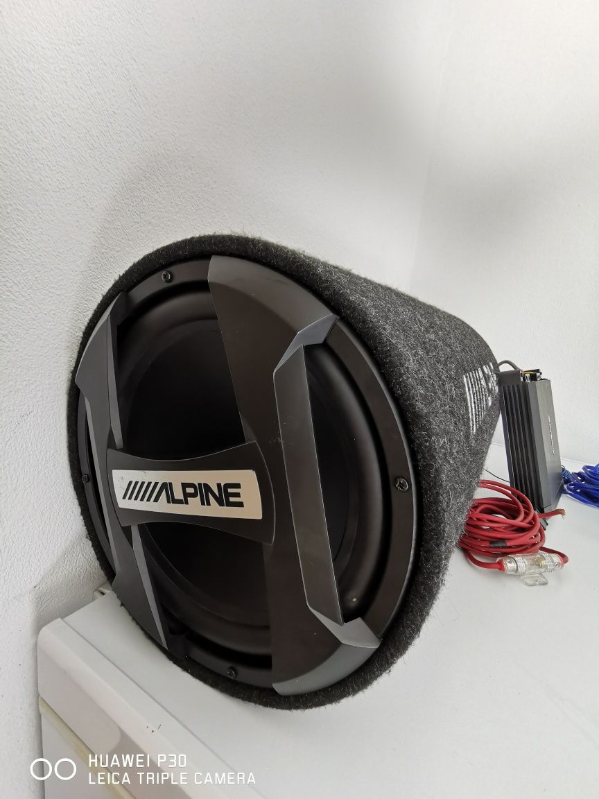 Subwoofer auto Alpine cu stație originală Alpine 1000W, 300 RMS