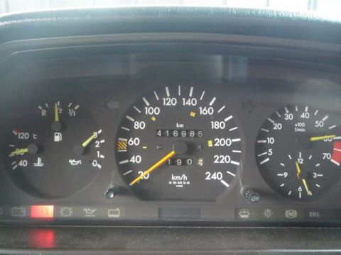 Шиток прибор на 124 мерседес